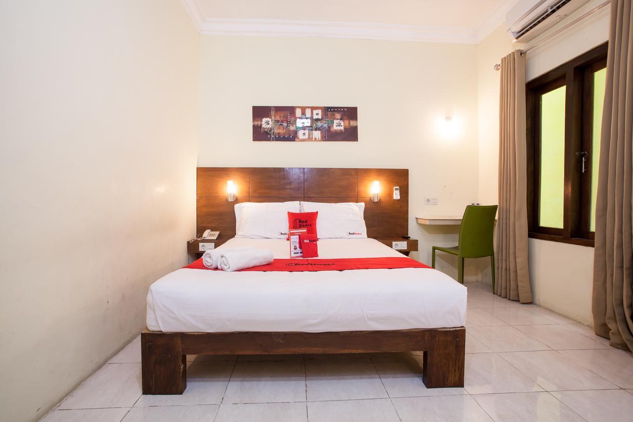 Reddoorz Near Marvel City Mall Wonotjolo Exterior foto