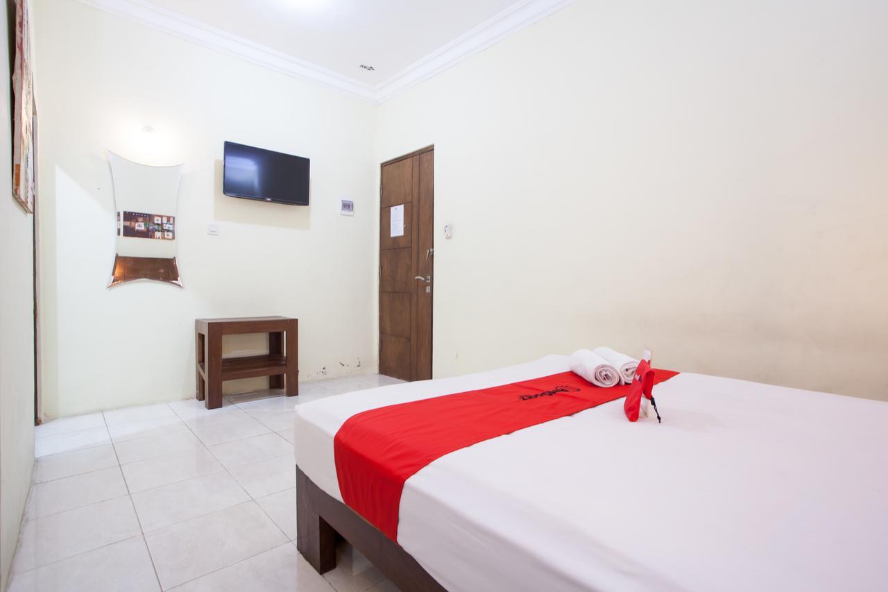Reddoorz Near Marvel City Mall Wonotjolo Exterior foto